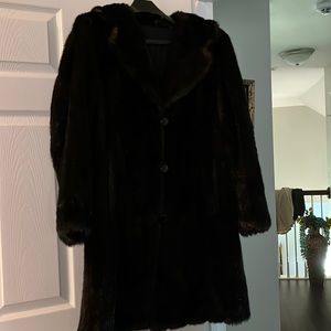 Gorgeous faux fur midlength coat. Size 12. Like new.